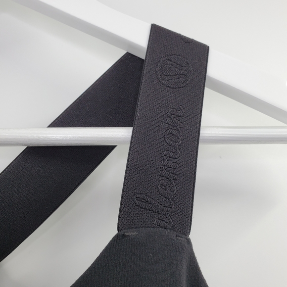 Lululemon Black Racerback Tank Top Built-in Bra Logo Graphic Straps - Picture 4 of 7